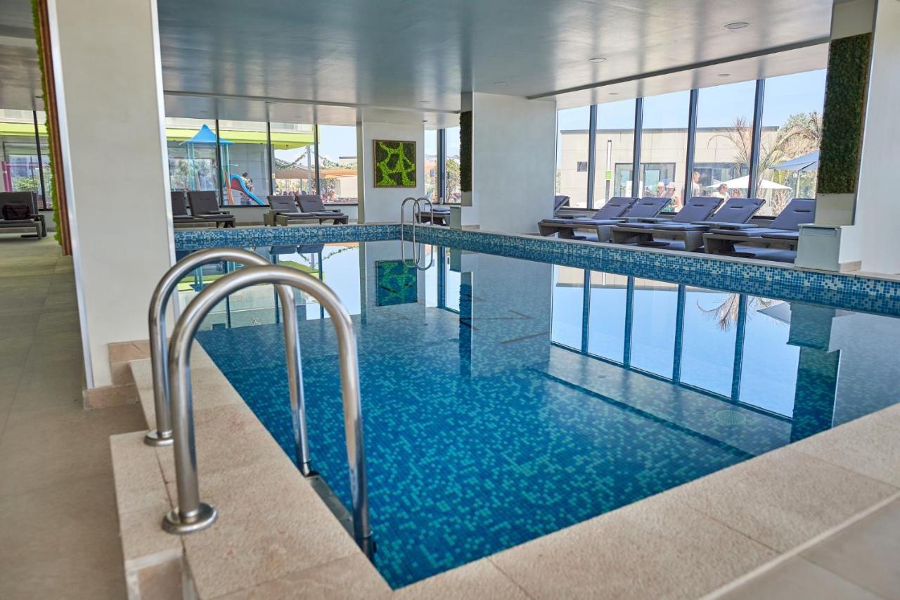 Sara Blu Apartment Spa And Pool Beach Resort Mamaia Bagian luar foto