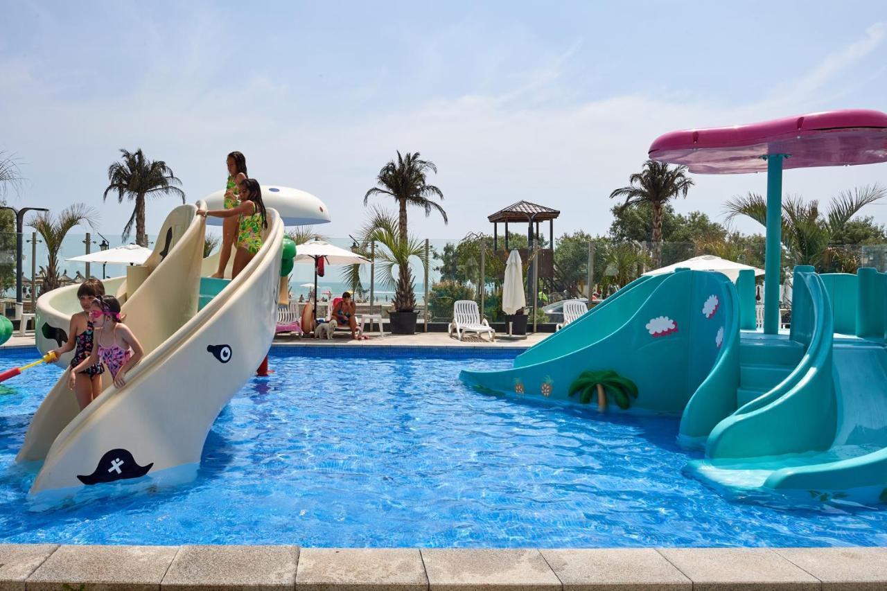 Sara Blu Apartment Spa And Pool Beach Resort Mamaia Bagian luar foto