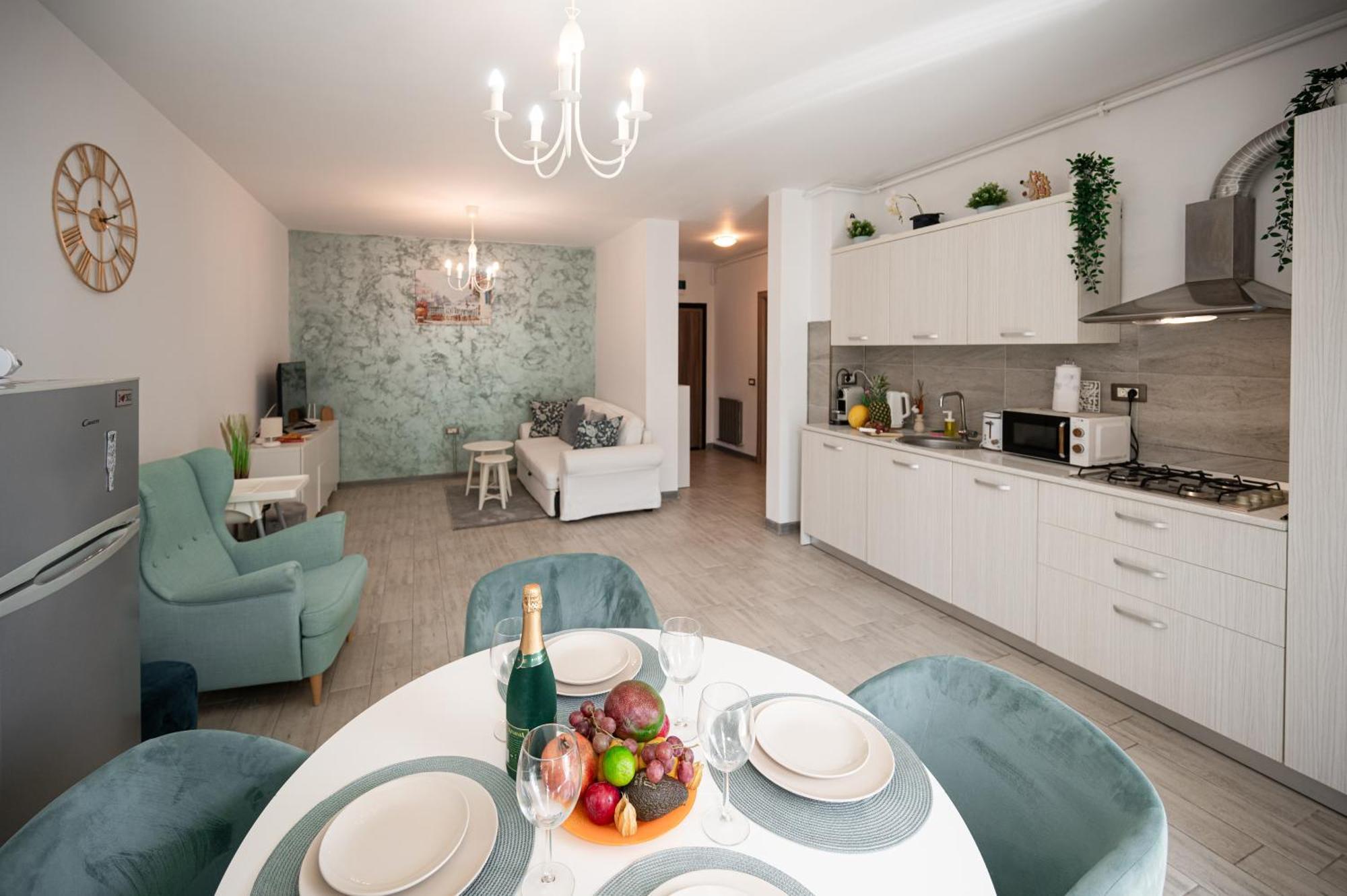 Sara Blu Apartment Spa And Pool Beach Resort Mamaia Bagian luar foto